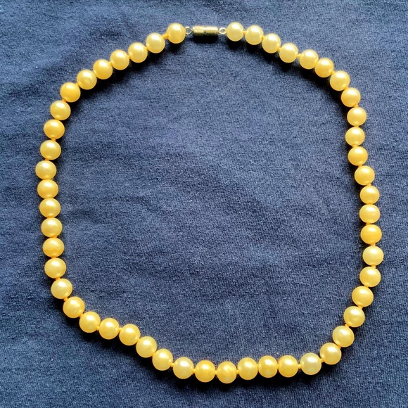 Jewelry - Vintage Faux Pearl Necklace With Screw Type Clasp 18”